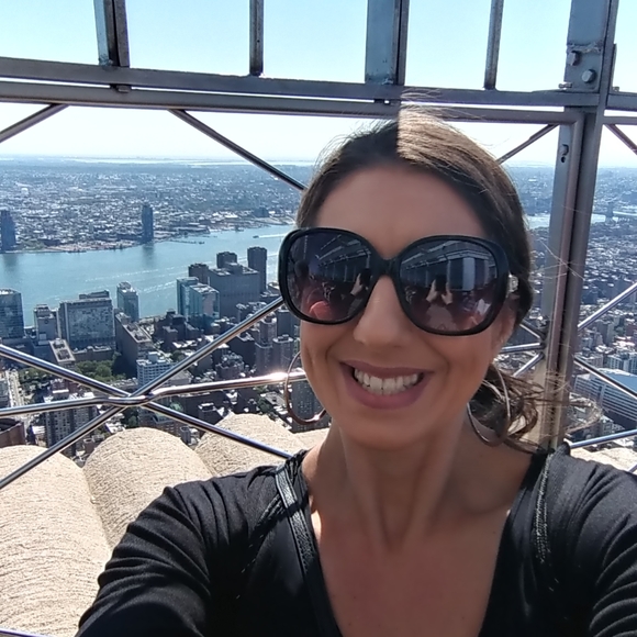 Meet your Posher, Tiffany - Picture 10 of 11